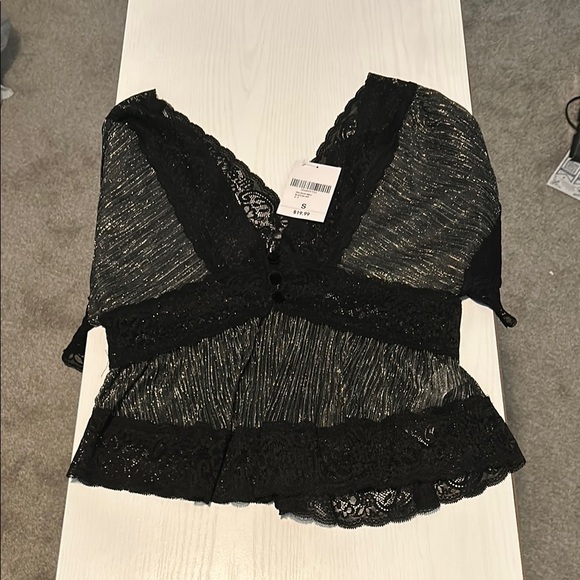 Forever 21 Black Plunge V-Neck Sleeveless Blouse - Picture 1 of 4